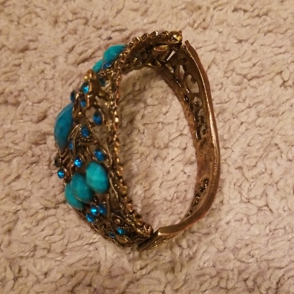 Bracelet - Picture 2 of 5